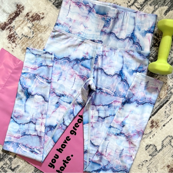 Terez Hi-Shine Blue Marble Leggings - Picture 3 of 11